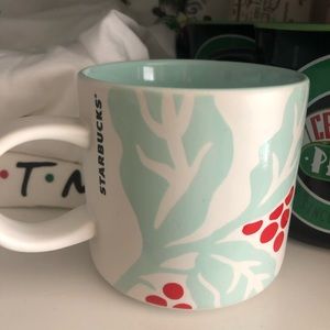 Starbucks | 2018 Holly Berry Holiday Release Mug
